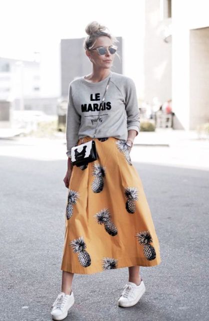18 Outfits With Fruit Printed Skirts 