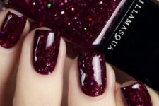 15 gorgeous fuchsia glitter nail polish is great for the fall parties