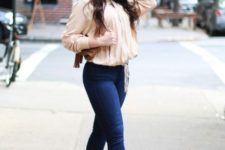 With beige blouse, bag and skinny jeans