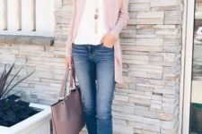 09 blue skinnies, a white top, a blush cardigan and shoes plus a matching bag