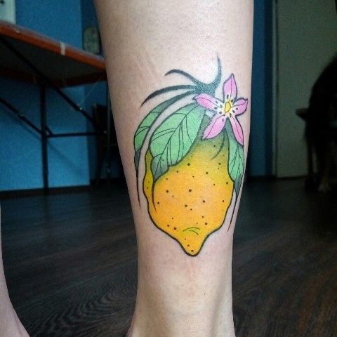 Cartoon tattoo on the leg