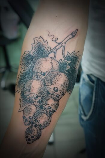 18 Interesting Grape Tattoo Ideas - Styleoholic