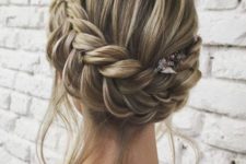 cool Christmas updo hairstyle