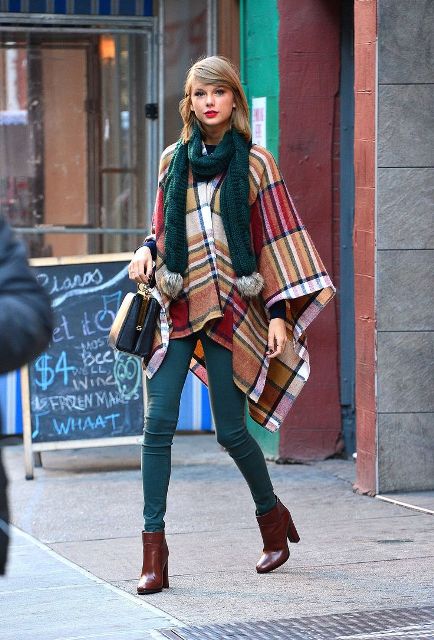 With emerald pom pom scarf, skinny pants, small bag and marsala leather ankle boots