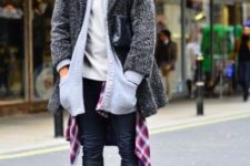 With white t-shirt, gray coat, skinny jeans, black clutch and black shoes