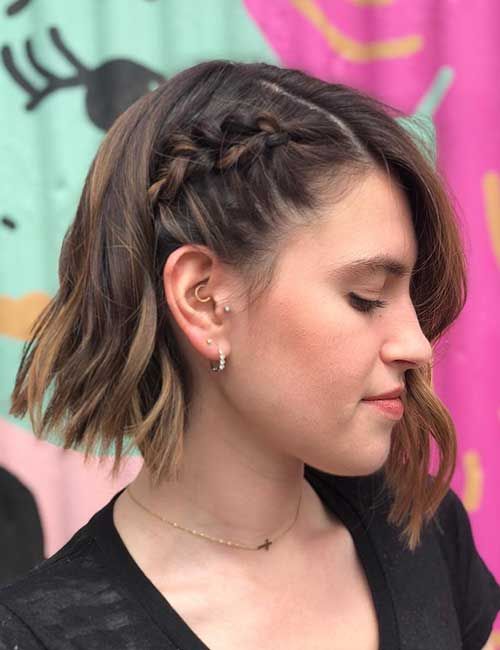 an exquisite midi wavy bob with a single side braid is a cool and catchy idea for the holidays