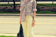 With yellow pants, gray shoes and denim jacket