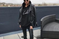 07 a total black look with leather leggings, sneakers, a hoodie and a leather jacket for the fall