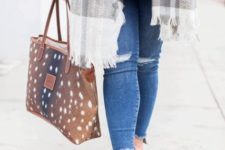 With emerald sweater, plaid scarf, printed tote bag and skinny jeans