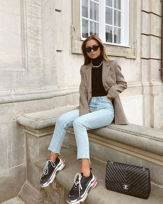 15 Stylish Fall Outfits With Trainers - Styleoholic