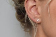 04 a duo of minimalist studs – a triangle and a line are a great idea for a stylish look
