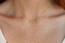 05 a minimalist gold halo necklace up to the neck will delicately highlight your look