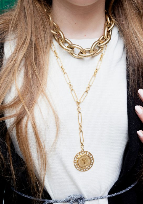 make your outfit bolder and trendier with a heavy chain necklace and a more delicate one with a pendant