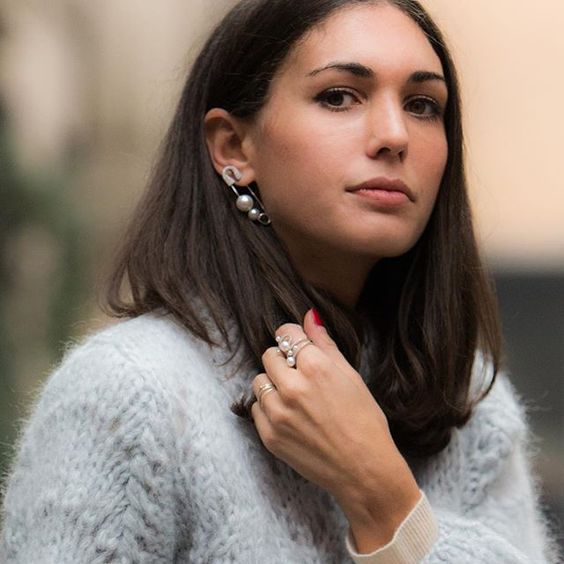 a mono pin earring with two large pearls and a matching ring will totally change your look