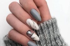 neutral grey nails mixed with marble ones