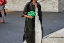 06 a little green soft clutch paired with another trend – microbags – looks very bold and statement-like