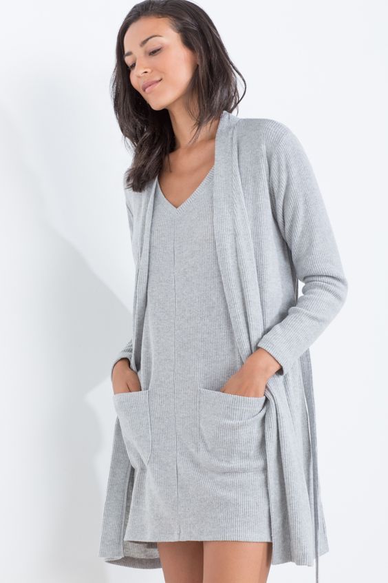 a casual grey mini dress with pockets and a matchign cardigan are a great combo to rock right now