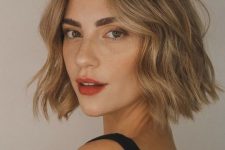 a relaxed bronde warm-shaded midi bob with waves and a darker root is a catchy and cool idea