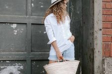 a cool summer look with linen clothes