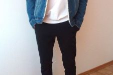 41 a simple outfit with a white sweatshirt, black sweatpants, black sneakers, a blue denim jacket with faux fur