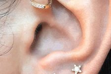 chic glam ear styling with a stacked lobe piercing and a single hoop in the forward helix is a very cool idea to rock