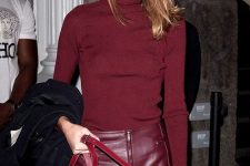 24 a sexy total burgundy look with a turtleneck, a mini leather skirt and a round bag is awesome for a fall date
