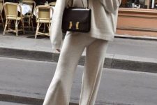30 a lovely and comfortable look with a neutral knit suit, rust bow shoes, a black bag for every day