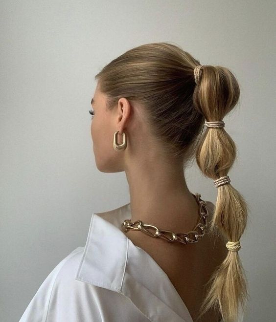 a cool high bubble braid is always a fun and cool idea and it's very easy to realize yourself