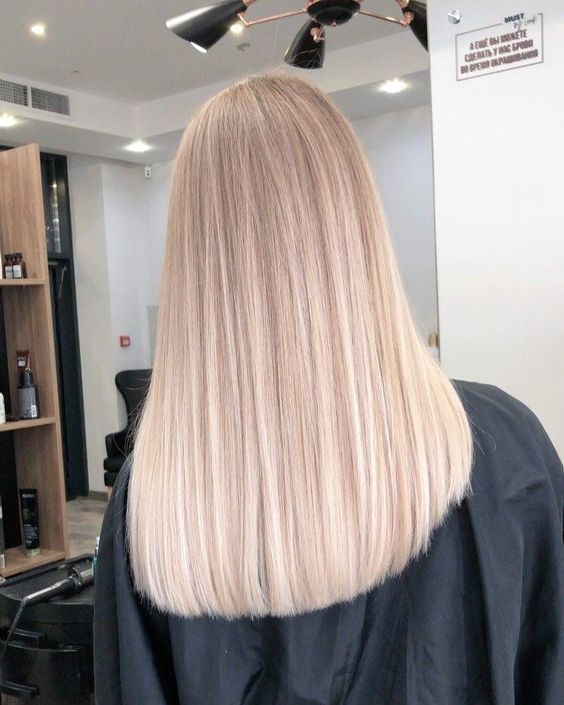 fabulous creamy blonde long hair is a super beautiful solution to show off the texture and length and highlight it