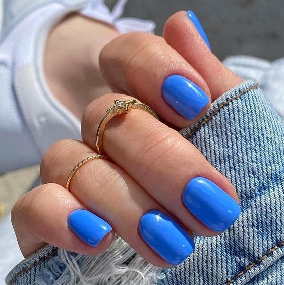bright blue nails like these ones are perfect for summer, they will make you look bold and fun