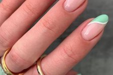 french manicure that is trendy for this year