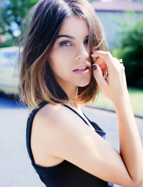 a straight shoulder-length bob with blonde highlights is a very chic and low-maintenance hairstyle