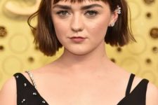 Maisie Williams rocking shorter fringe to balance out her round face and draw all the attention to her killer brows