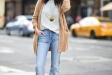 With printed loose shirt, sunglasses, white shoes, golden necklace and beige long cardigan