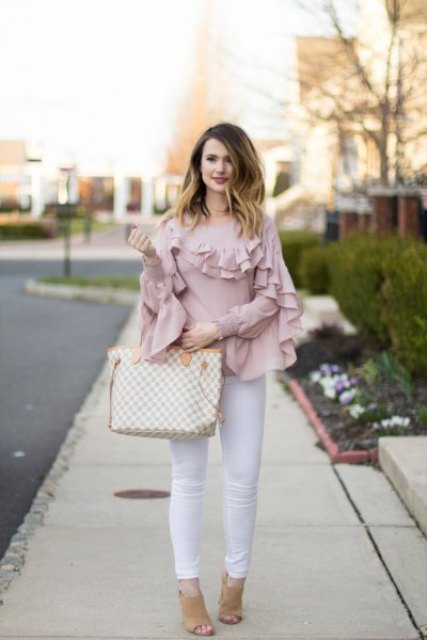 With white skinny pants, beige checked tote bag and beige cutout high heels