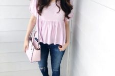 With oversized sunglasses, pale pink leather bag, navy blue distressed skinny jeans and beige leather pumps
