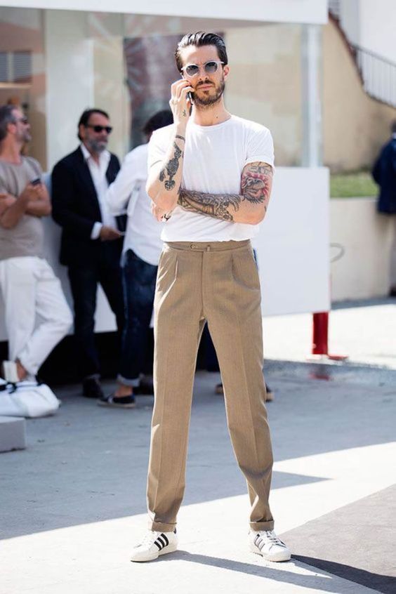 an everyday summer look with a white t-shirt, tan trousers, white sneakers is a great idea for many situations