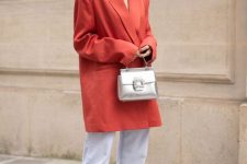 21 bleached cropped jeans, an oversized red blazer, fuchsia embellished shoes and a silver mini bag