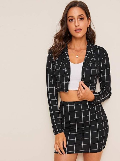 With black and white checked high waisted mini skirt