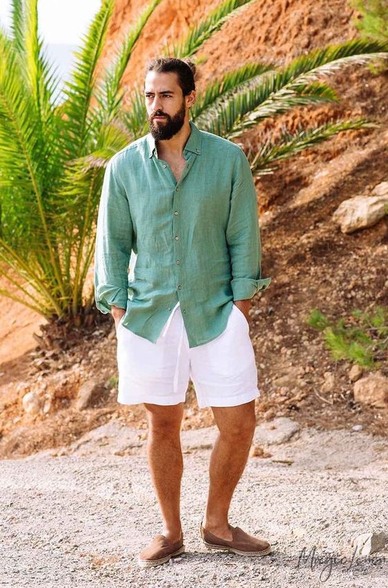 an oversized green linen shirt, white linen shorts, brown moccasins are all you need for a hot summer day