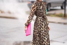 03 a leopard print maxi dress with a scarf, hot pink shoes and a matching clutch for a bold and catchy fall outfit