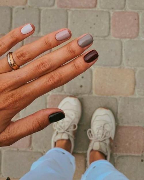 a chic and bold autumn manicure in white, blush, grey, brown and black is a fantastic idea to rock this fall, it's amazingly contrasting