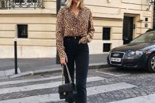 22 a leopard print shirt, black cropped jeans, black shoes and a small and stylish bag for the fall