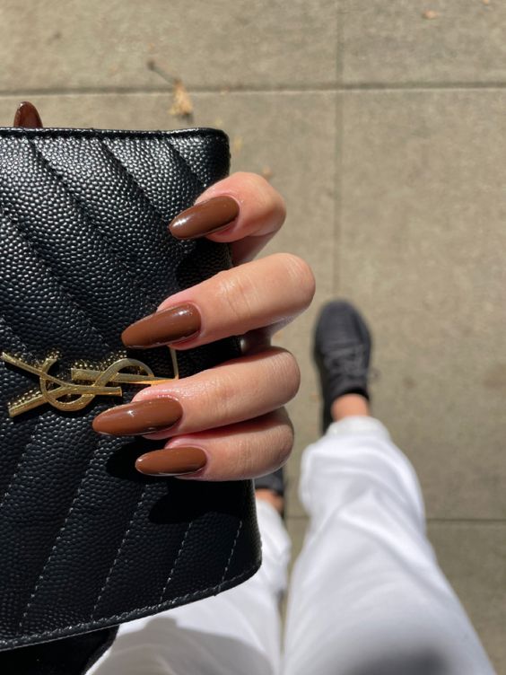 long rich choco nails are always a great idea for the fall, they look chic and extremely beautiful
