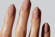 33 dusty pink nails are always a good idea, they look chic and beautiful with any outfit and match a lot of rings you may be wearing
