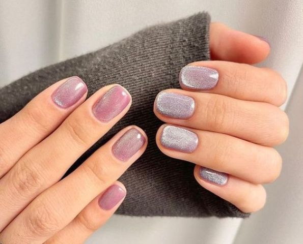 lilac and mauve velvet nails are a great idea to rock them   mismatching nail colors are amazing for wearing