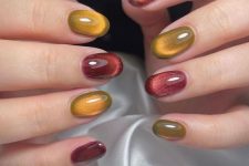 mustard and burgundy velvet nails are an adorable combo for the fall, they look bright and very autumn-like
