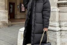 a lovely total black winter outfit with a puffer coat