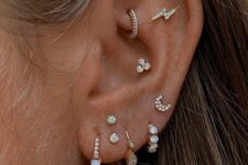 a trendy lobe piercing idea