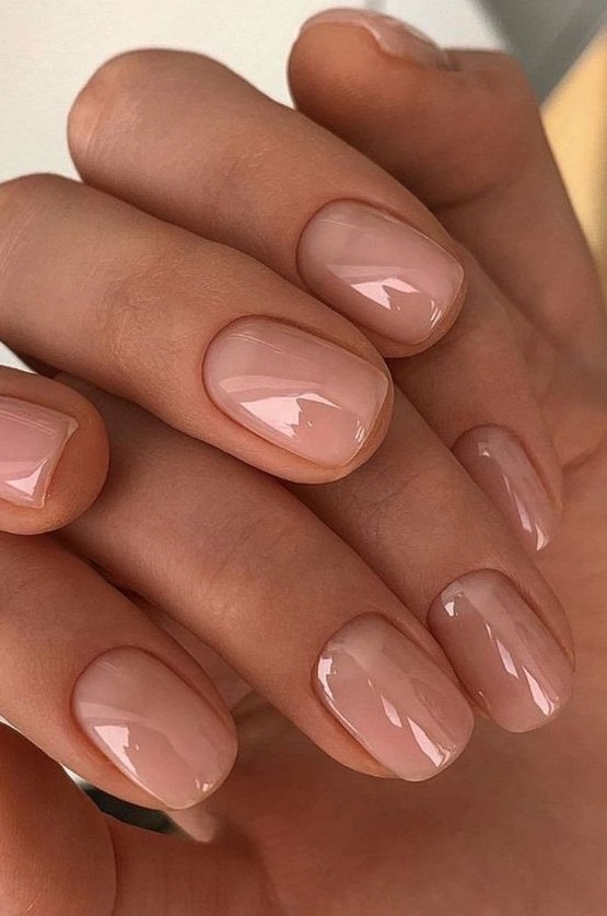 glossy and absolutely nude shoes nails are a perfect solution for any season and any time, they look amazing with anything